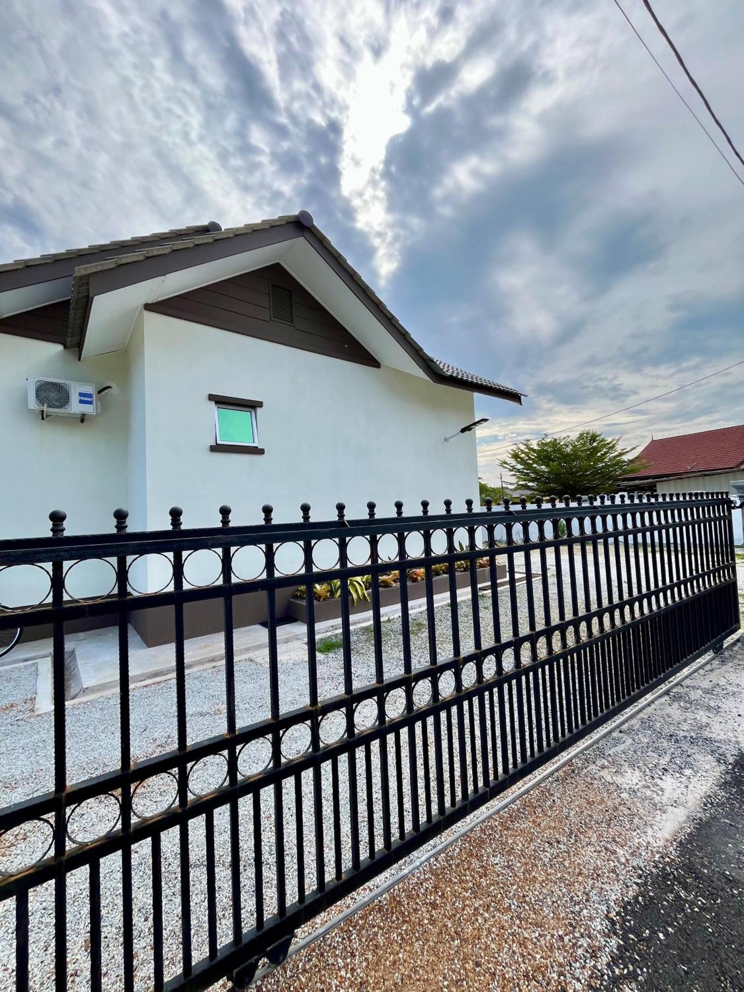 The Broms Villa Kuala Terengganu Dış mekan fotoğraf